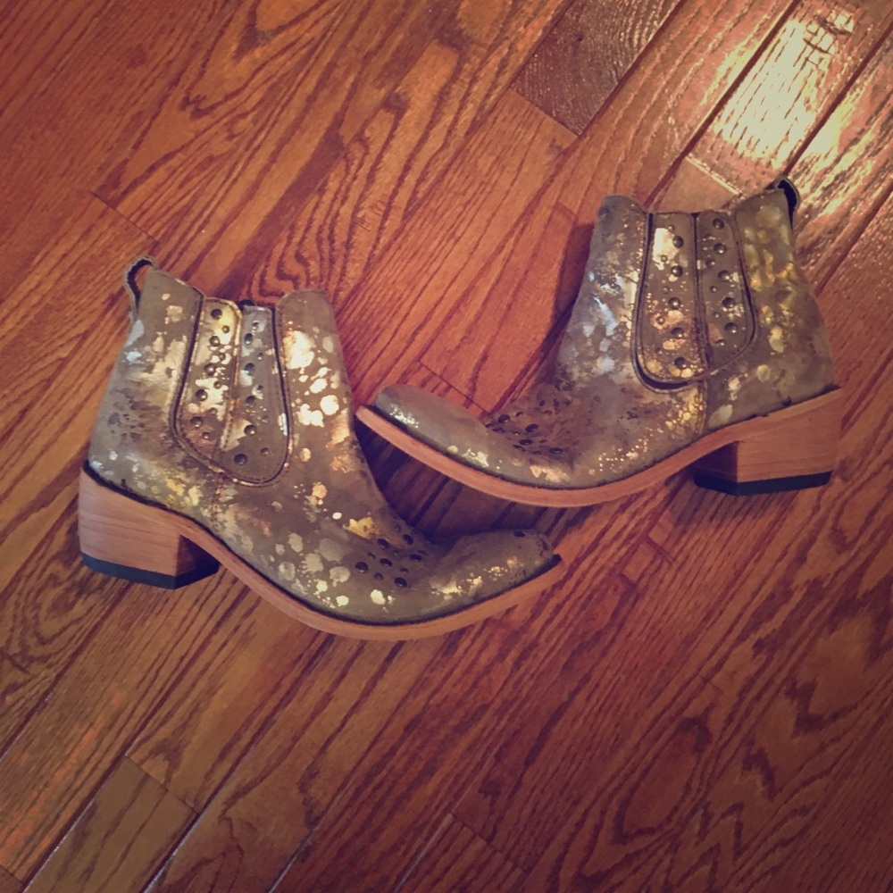 Liberty Black ankle bootie
